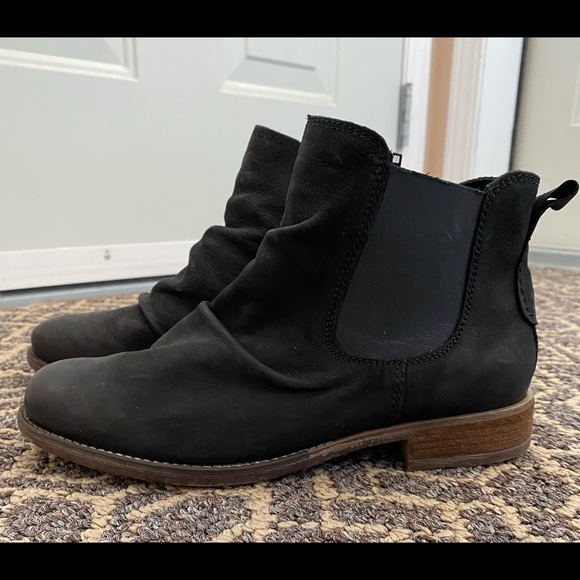 Cute little black Suede boot - Picture 4 of 6